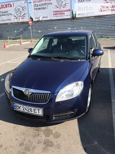 Хетчбек Skoda Fabia 2008 в Рівному