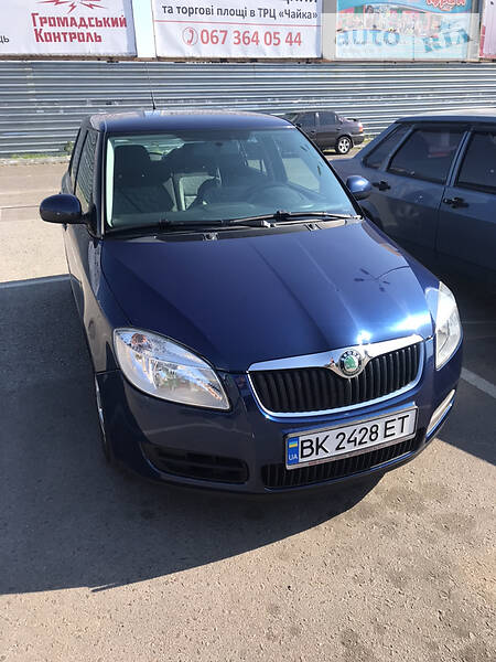 Хетчбек Skoda Fabia 2008 в Рівному