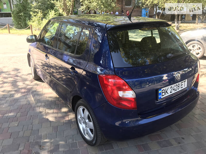 Хетчбек Skoda Fabia 2008 в Рівному