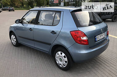 Хетчбек Skoda Fabia 2009 в 