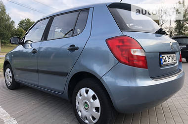 Хетчбек Skoda Fabia 2009 в 