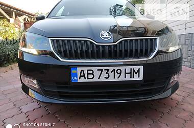 Хетчбек Skoda Fabia 2016 в 