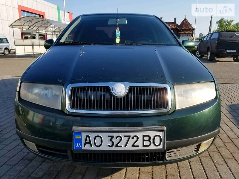 Седан Skoda Fabia 2002 в Иршаве