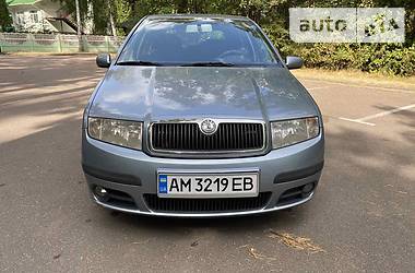 Хэтчбек Skoda Fabia 2005 в Житомире