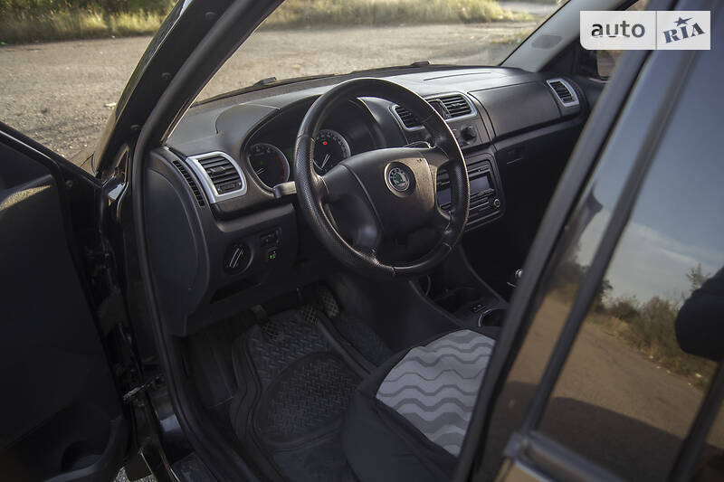 Хетчбек Skoda Fabia 2008 в Новому Розділі