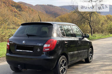 Хэтчбек Skoda Fabia 2014 в Сваляве