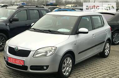 Хэтчбек Skoda Fabia 2009 в Черновцах