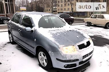 Хэтчбек Skoda Fabia 2005 в Виннице