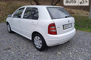 Хэтчбек Skoda Fabia 2002 в Виннице