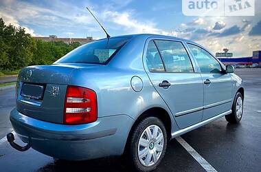 Седан Skoda Fabia 2002 в Кропивницком