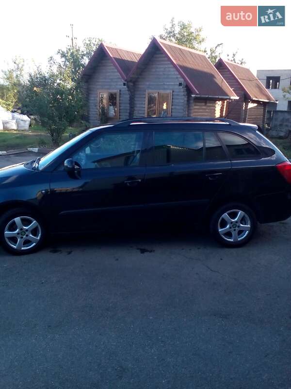 Универсал Skoda Fabia 2009 в Запорожье