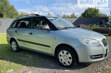 Універсал Skoda Fabia 2010 в Самборі