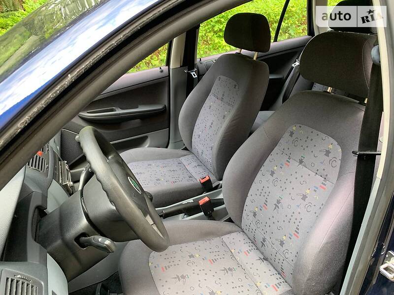 Универсал Skoda Fabia 2002 в Ивано-Франковске