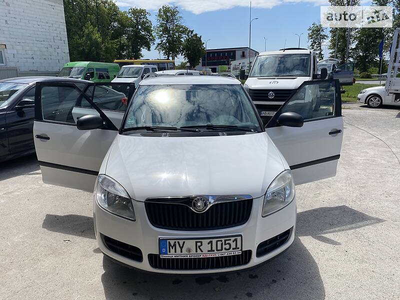 Універсал Skoda Fabia 2009 в Вінниці