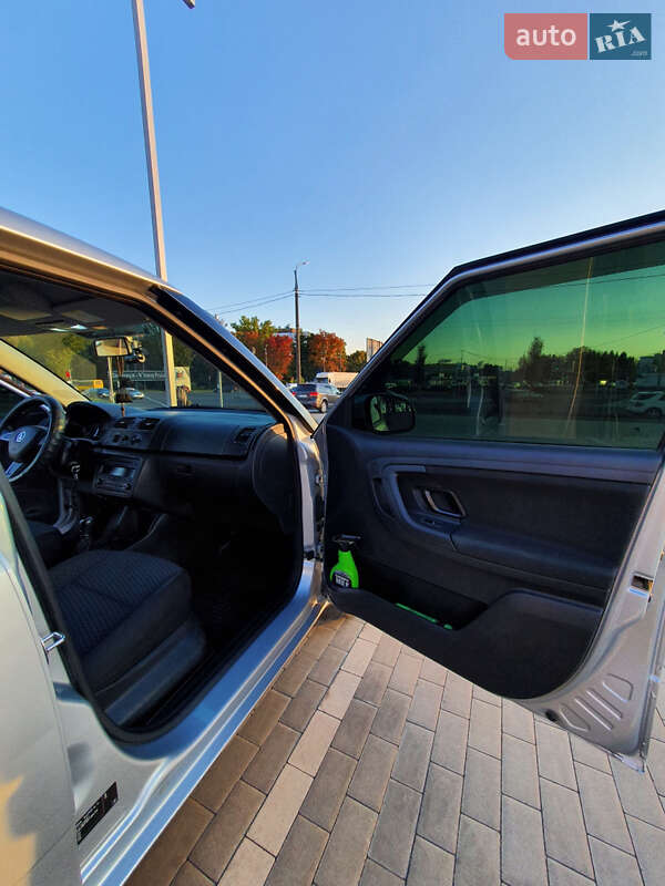 Универсал Skoda Fabia 2014 в Виннице