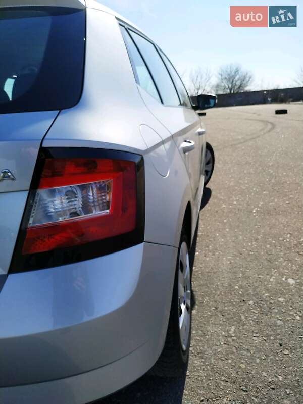 Хетчбек Skoda Fabia 2016 в Болграді