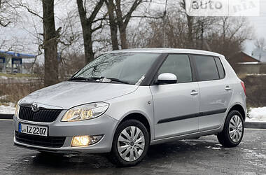 Хэтчбек Skoda Fabia 2014 в 