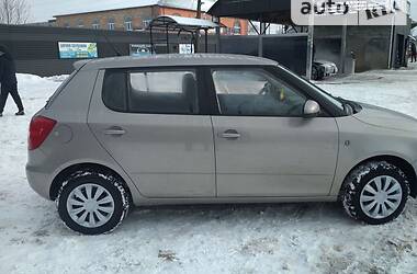 Хэтчбек Skoda Fabia 2014 в Миргороде