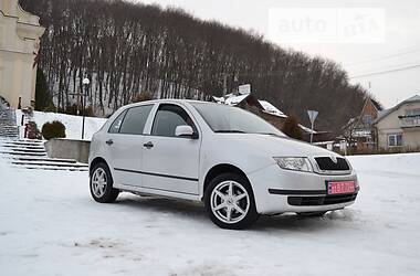 Хэтчбек Skoda Fabia 2004 в Львове