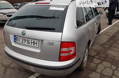 Универсал Skoda Fabia 2005 в Полтаве