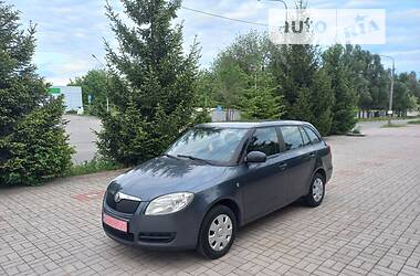 Универсал Skoda Fabia 2009 в Запорожье