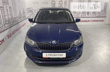 Хетчбек Skoda Fabia 2016 в Києві