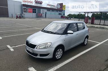 Хетчбек Skoda Fabia 2012 в Києві