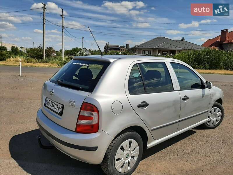 Хэтчбек Skoda Fabia 2006 в Ужгороде