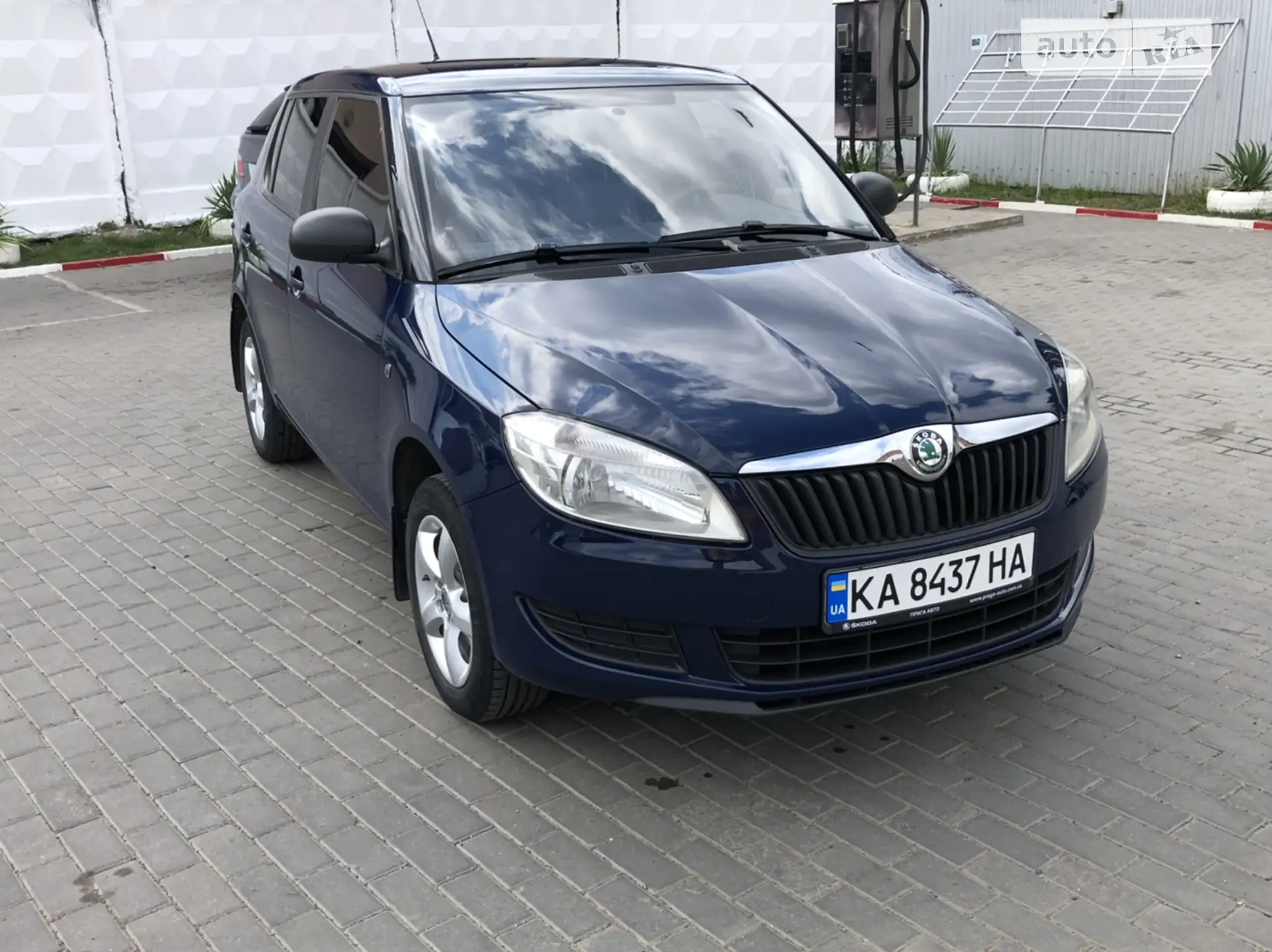 2012 Skoda Fabia - мініатюра 2