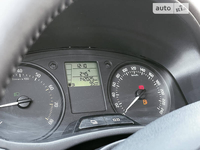 Хетчбек Skoda Fabia 2012 в Києві