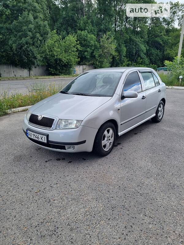 Хэтчбек Skoda Fabia 2001 в Днепре