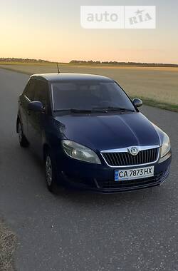 Хэтчбек Skoda Fabia 2012 в Умани