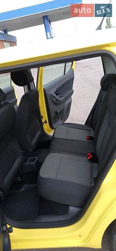 Хэтчбек Skoda Fabia 2010 в Переяславе