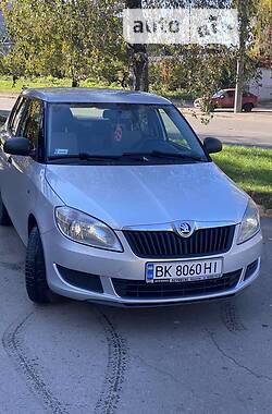 Хэтчбек Skoda Fabia 2013 в Ровно