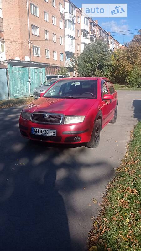 Хэтчбек Skoda Fabia 2004 в Житомире