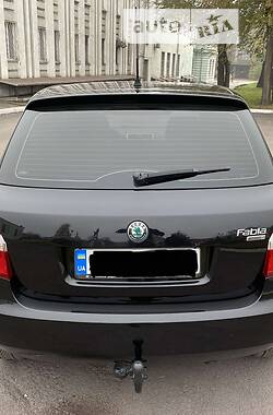 Хэтчбек Skoda Fabia 2008 в Каменском