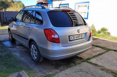 Универсал Skoda Fabia 2010 в Чернигове