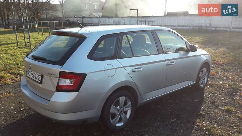 Универсал Skoda Fabia 2017 в Ужгороде