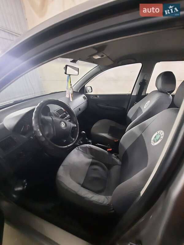 Хэтчбек Skoda Fabia 2007 в Киеве фото 3 Хэтчбек Skoda Fabia 2007 в Киеве