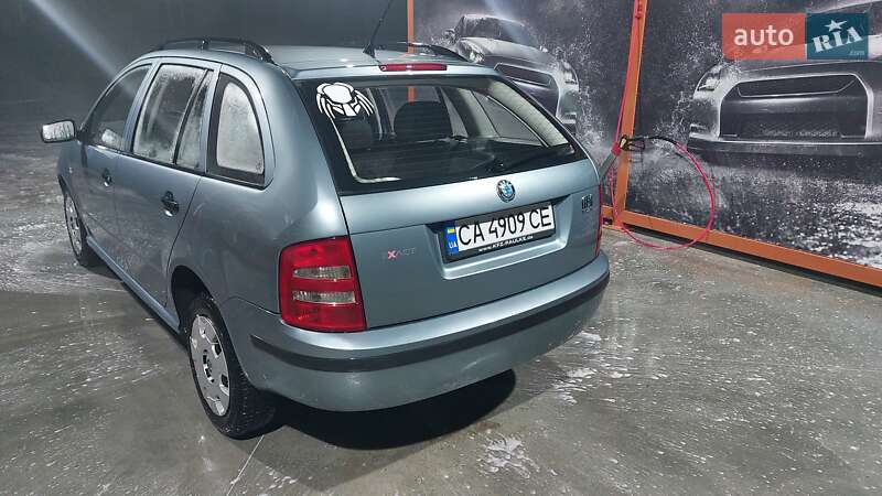 Универсал Skoda Fabia 2003 в Шполе