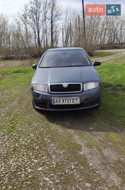 Хэтчбек Skoda Fabia 2006 в 