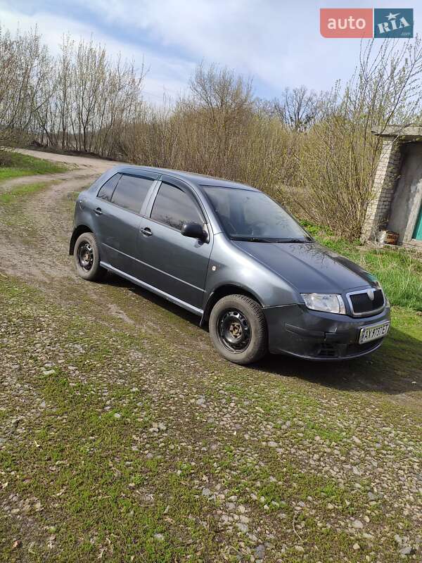 Хэтчбек Skoda Fabia 2006 в 