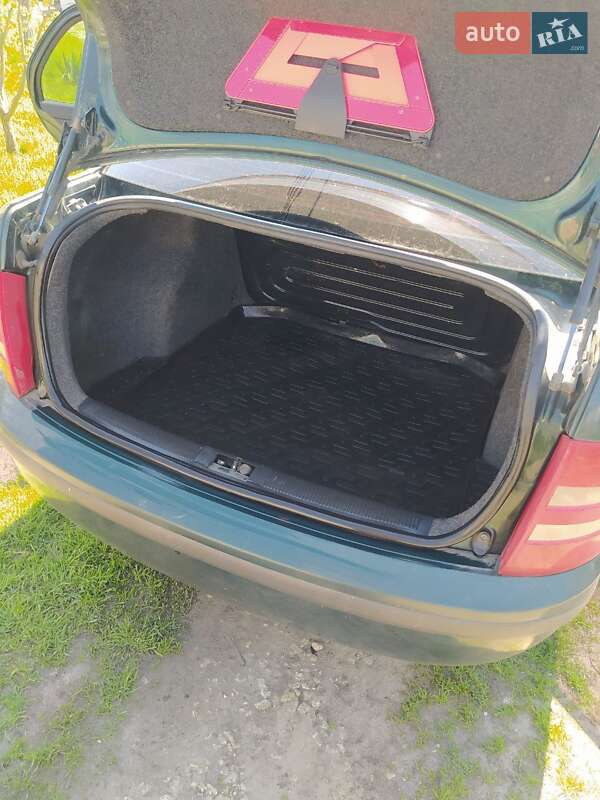 Седан Skoda Fabia 2003 в Олександрії фото 2 Седан Skoda Fabia 2003 в Олександрії
