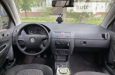 Хэтчбек Skoda Fabia 2007 в 