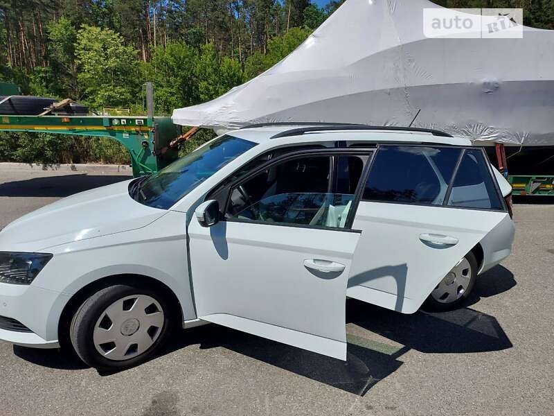 Универсал Skoda Fabia 2015 в Киеве