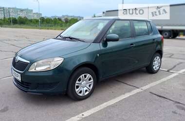 Хэтчбек Skoda Fabia 2013 в 