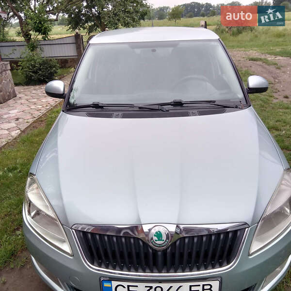 Хетчбек Skoda Fabia 2010 в Чернівцях