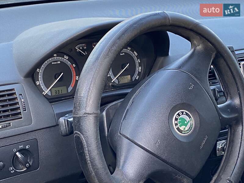 Седан Skoda Fabia 2007 в Раздельной