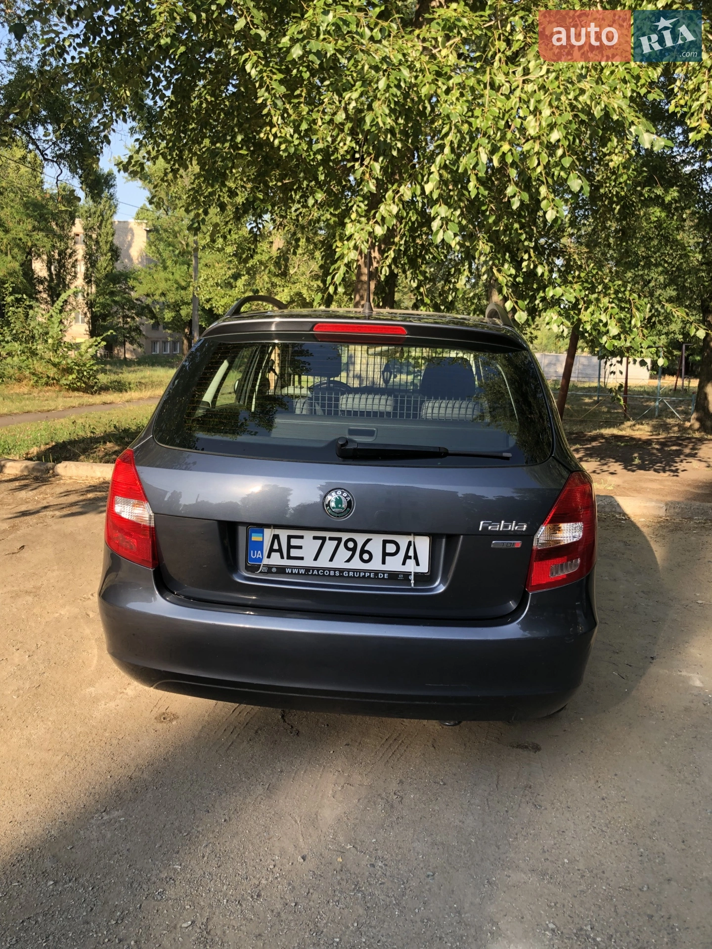 2011 Skoda Fabia - мініатюра 9