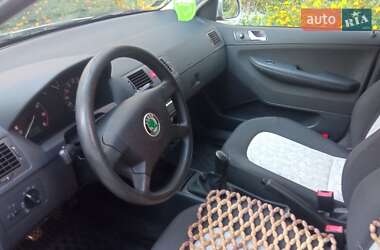 Хетчбек Skoda Fabia 2003 в Луцьку